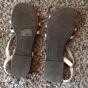 Report Shoes - White Sandals Report Shoes - White Sandals